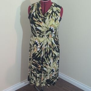 Tradition | Elegant Black and Yellow Floral Patterned Dress